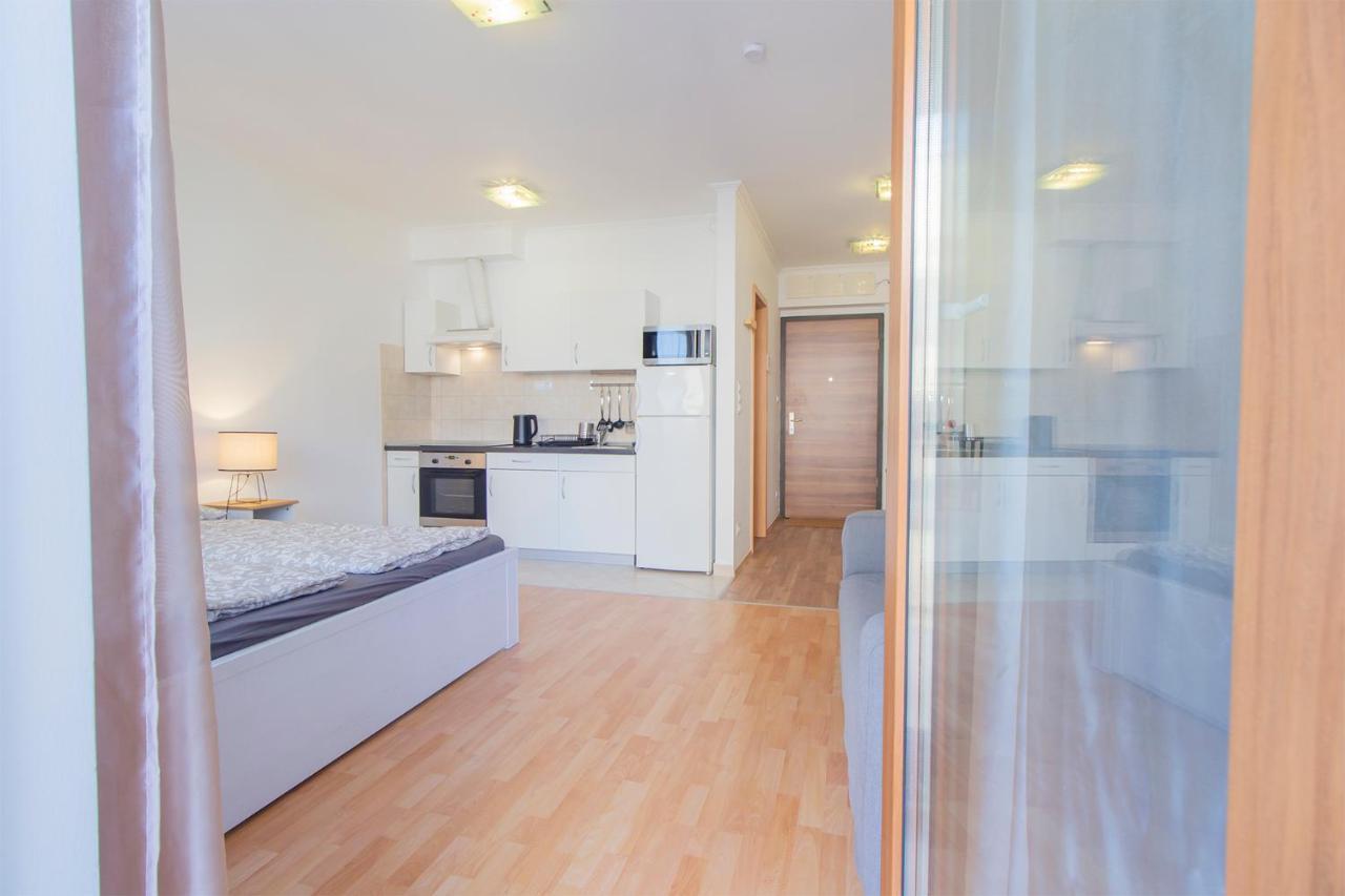 Апартаменты Corvin Modern Studio With Ac, Parking Будапешт Экстерьер фото
